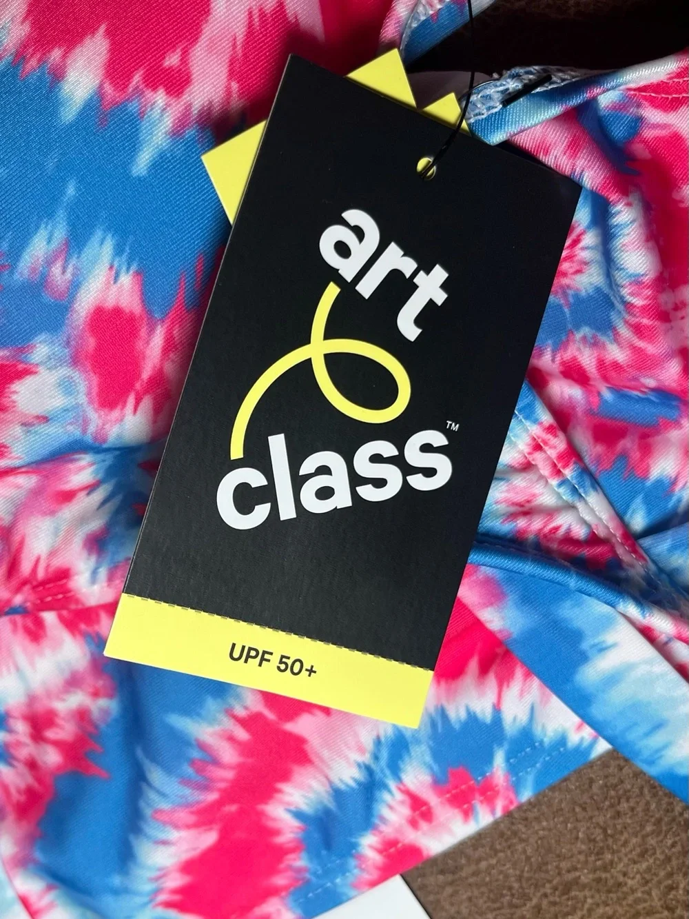 Target bright tie